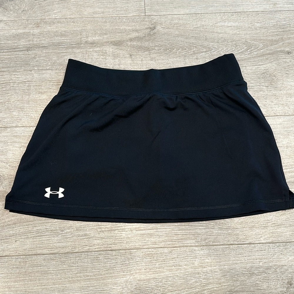 Under Armour, tennis skirt, size small, barely used